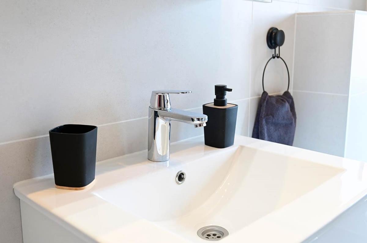 Apartment D & Studio L Dobrinj Dış mekan fotoğraf
