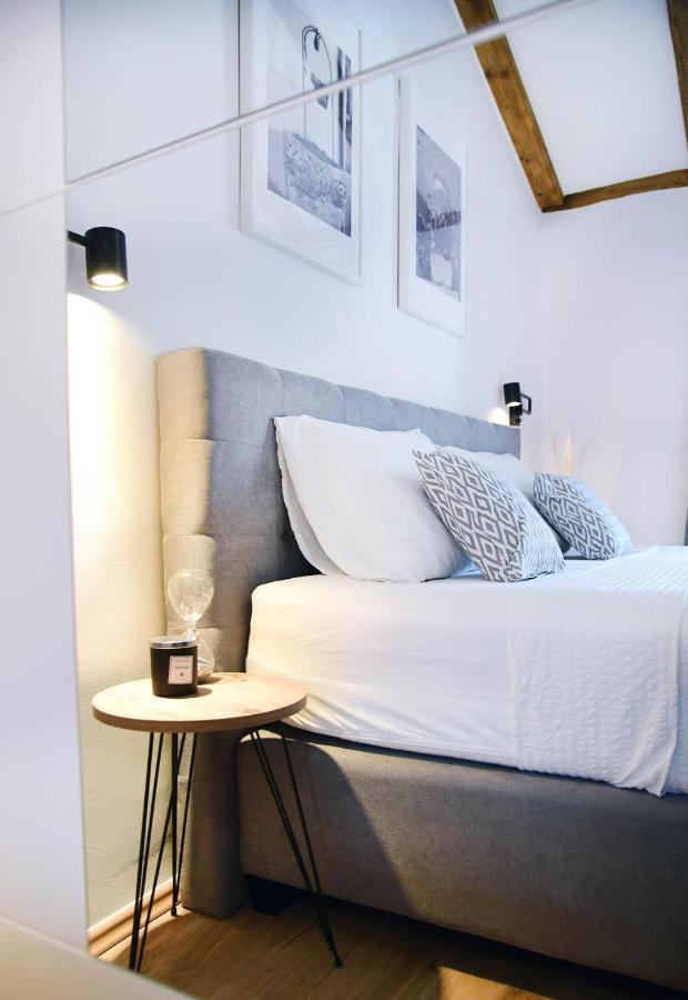 Apartment D & Studio L Dobrinj Dış mekan fotoğraf